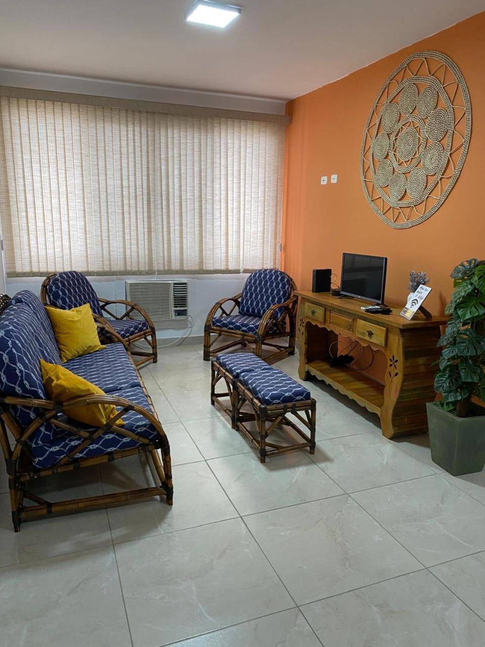 Apartamento Guaruja Enseada Caravela - Proximo Da Praia - Com Ar Condicionado E Vaga Para Carro Bagian luar foto